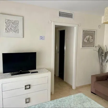 Apartment Junto Estacion Tren