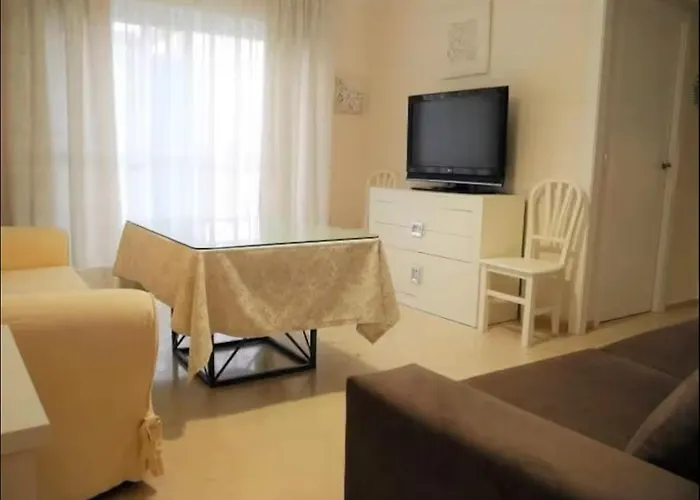 Junto Estacion Tren *